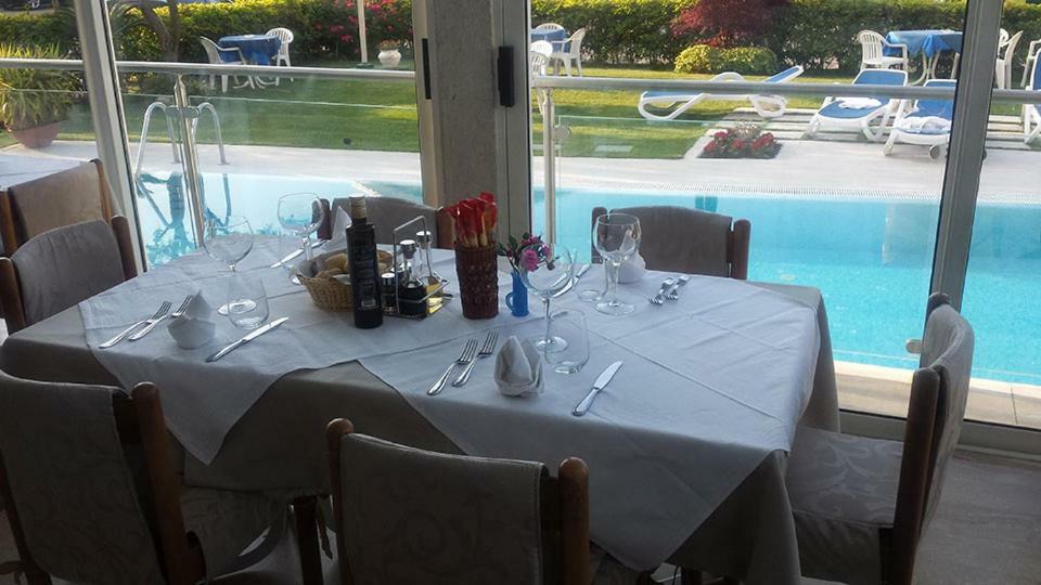 Hotel Cristallo Peschiera del Garda Exterior foto